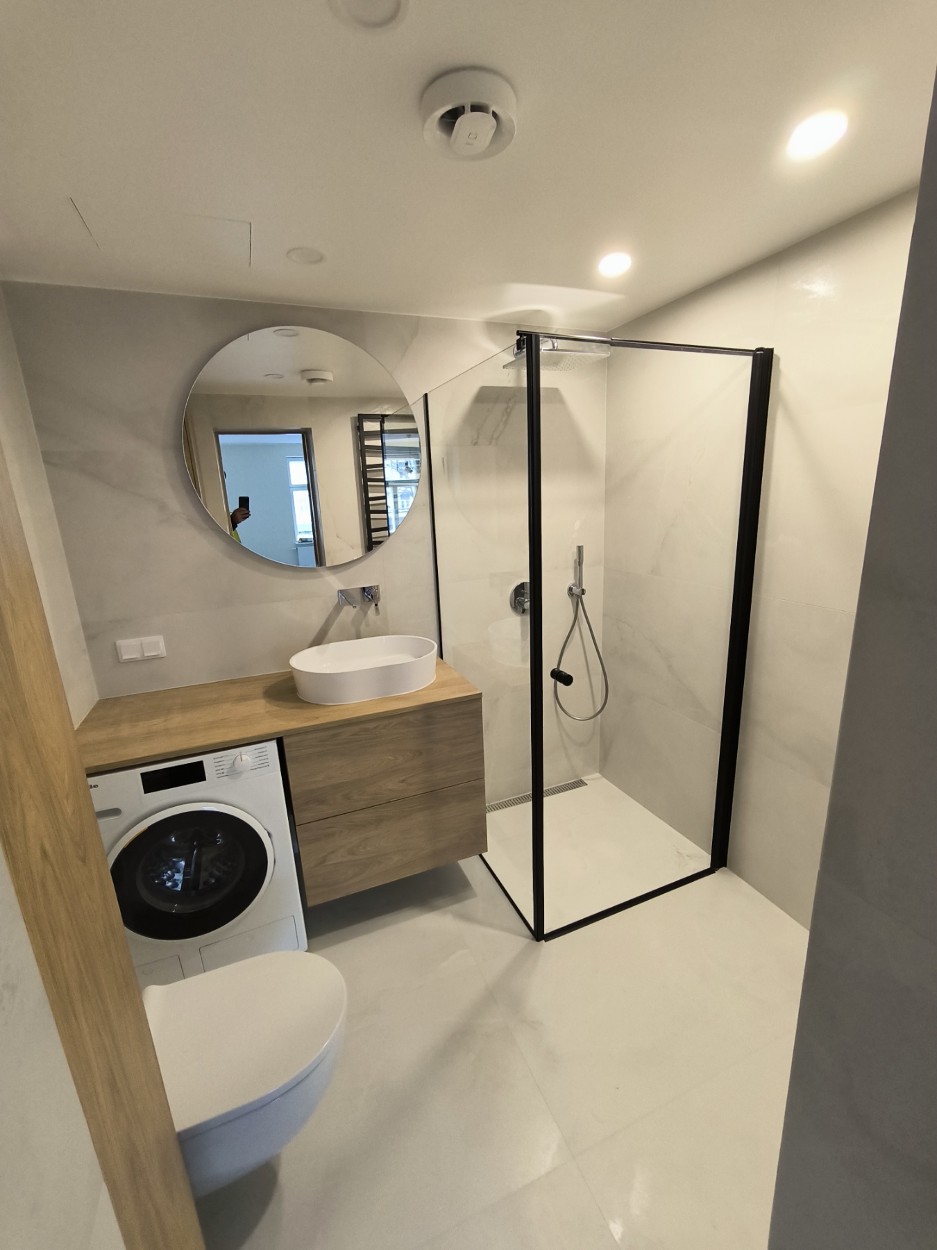 images/homepage/vannit6.jpg#joomlaImage://local-images/homepage/vannit6.jpg?width=1350&height=1800